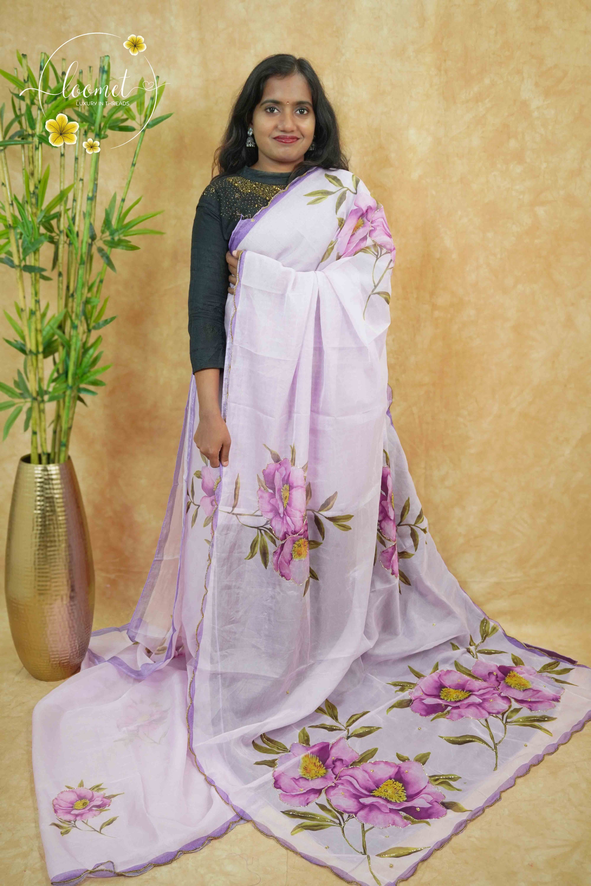 APL0202 Pastel Lavender Semi Organza saree featuring digital floral printed with scalloped gold border.