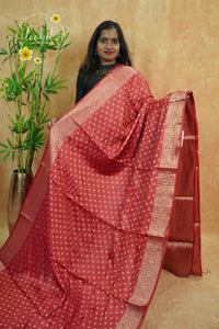 APL10706 Crimson Red silky georgette saree with an all-over diamond (chowka) grid pattern.