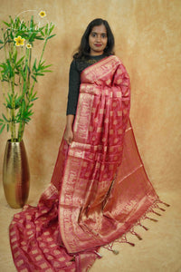 APL20002 Deep Rose silky georgette saree with an all-over diamond (chowka) grid pattern.