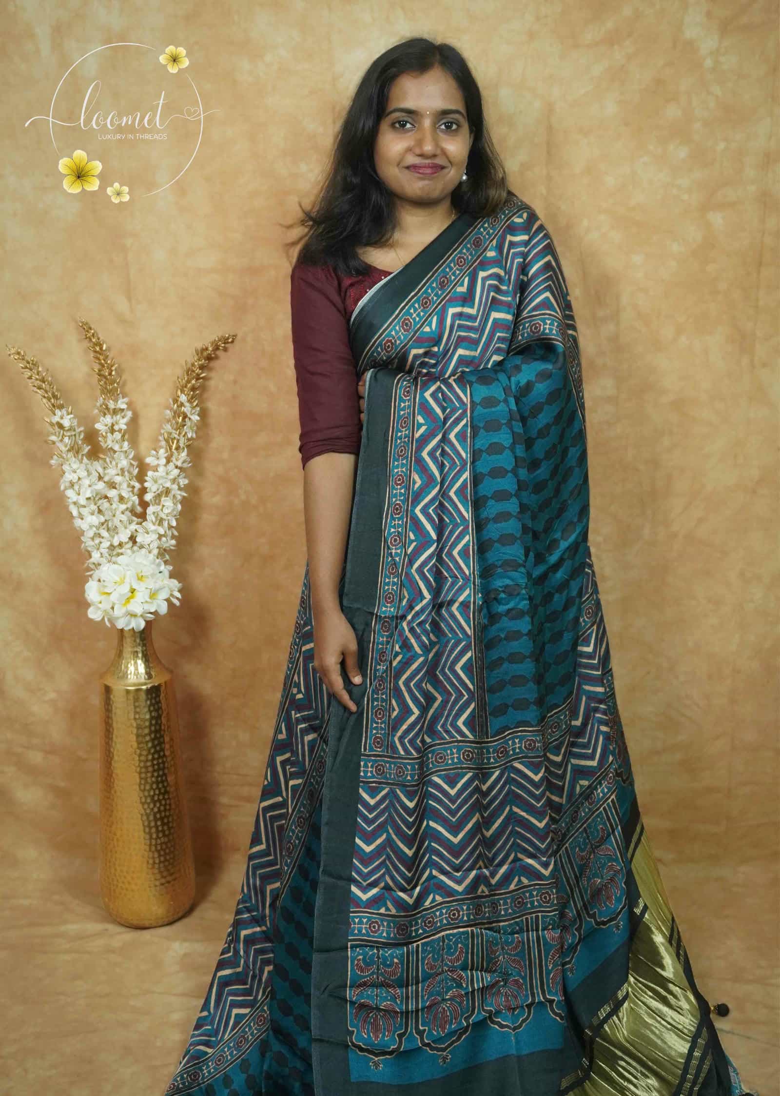 Apl Thread APL5101 Teal Blue Modal silk with chevron (zigzag) geometric pattern ...