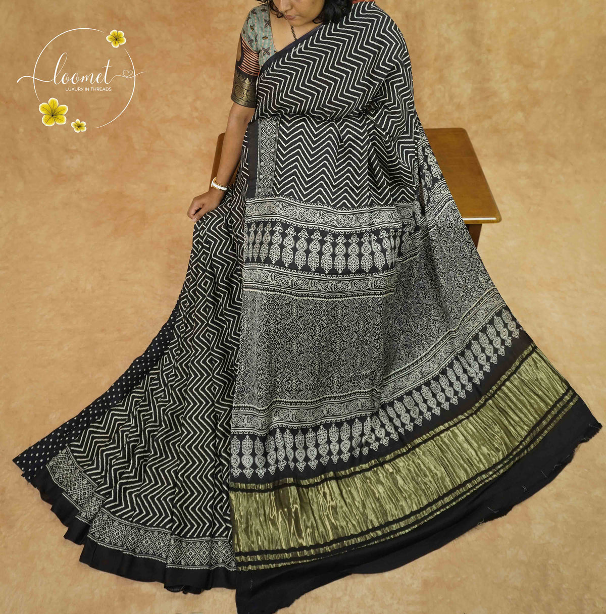 APL5501 Black and White Modal silk with zigzag geometric pattern.