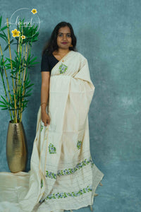 APL6003 Off-White Tussar Silk saree with circular floral embroidery butta.
