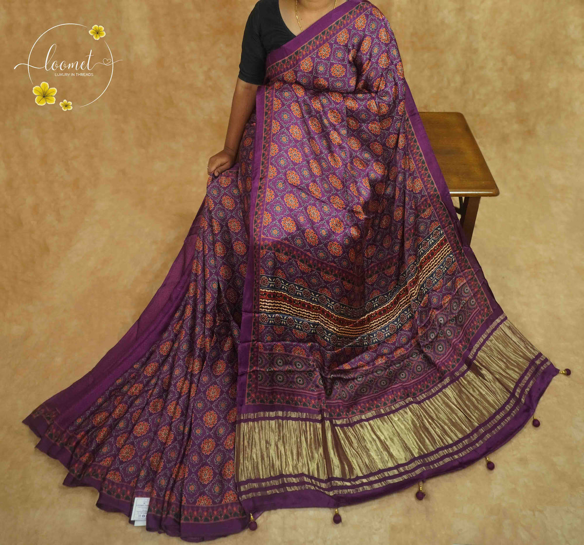 APL90001 Royal Violet & Marigold Orange Pure Dola Viscose saree with geometric mosaic motifs and crinkled tissue zari.