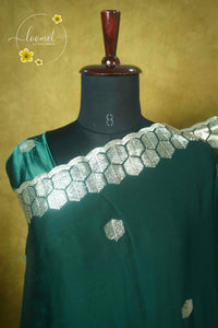 ARN2502 Emerald green Chiffon saree with hexagonal buttas.