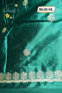 ARN2502 Emerald green Chiffon saree with hexagonal buttas.