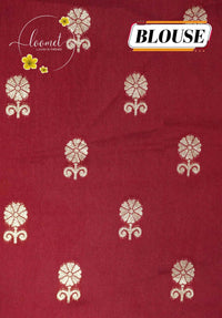ARN3402 Emerald Green Mysore silk saree with gold zari peacock buttas.