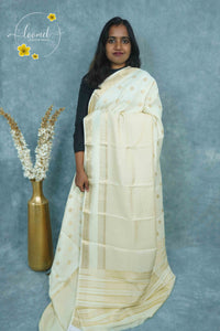 ARN3502 Off-White Mysore Silk saree features floral and coin-shaped motifs.
