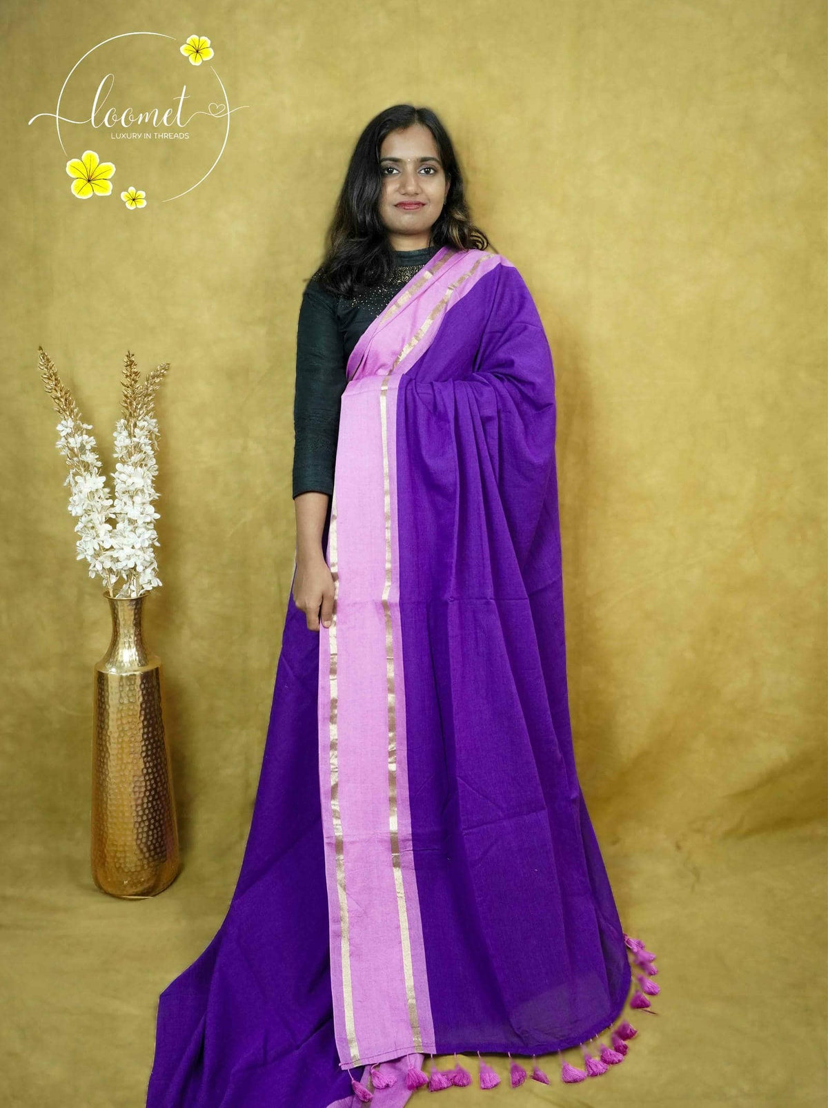 ASB25631 Royal Purple & Lavender Mul-Cotton saree with plain body pattern.