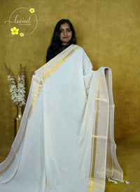 ASB25636 Off-White Mul-Cotton saree with plain body pattern.