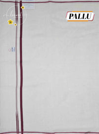 KAS2211 Off-White Balaramapuram Handloom saree with fine maroon striped accent border.
