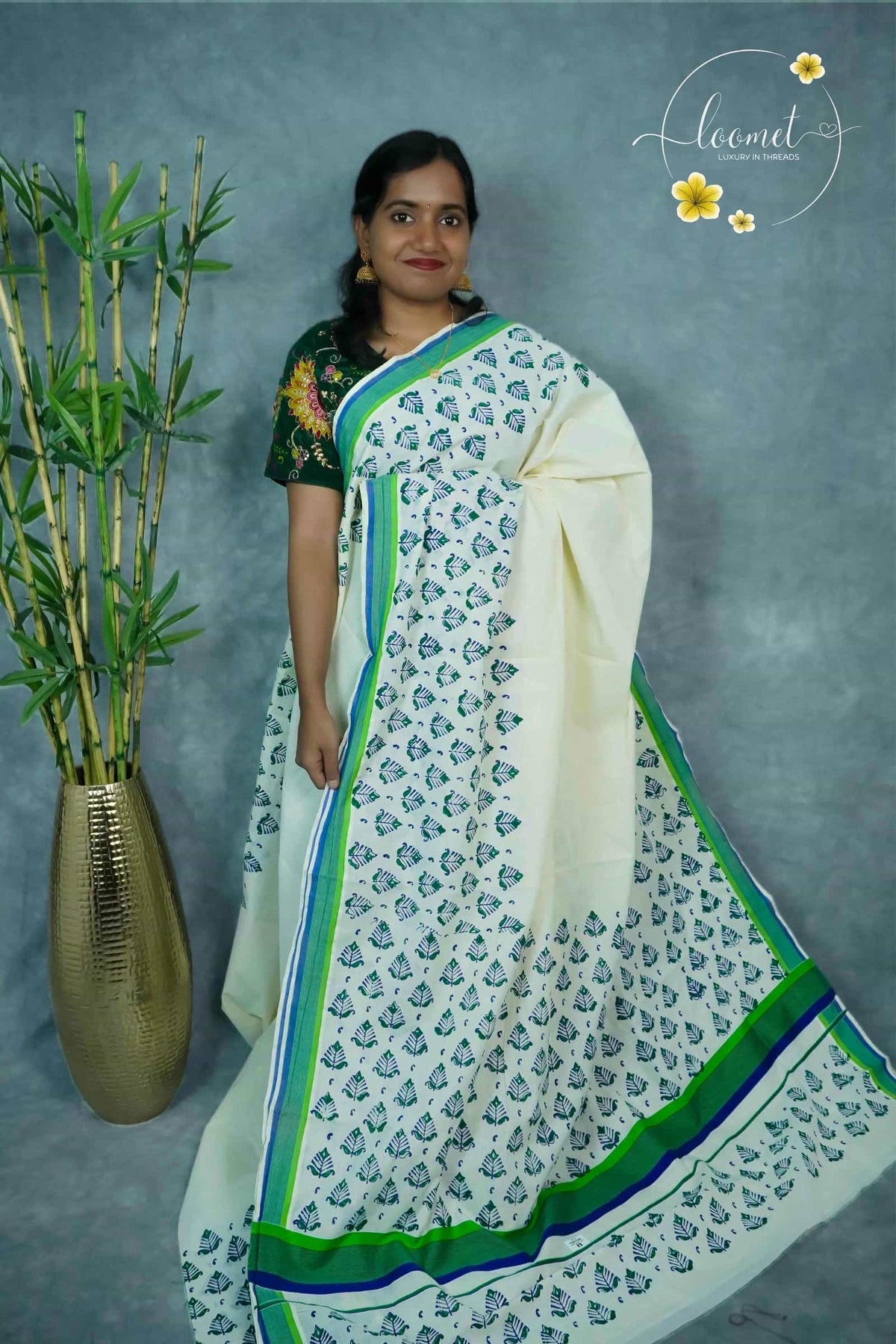 MKF3232 Off-White Kerala Kasavu Cotton saree with Paisley Motifs