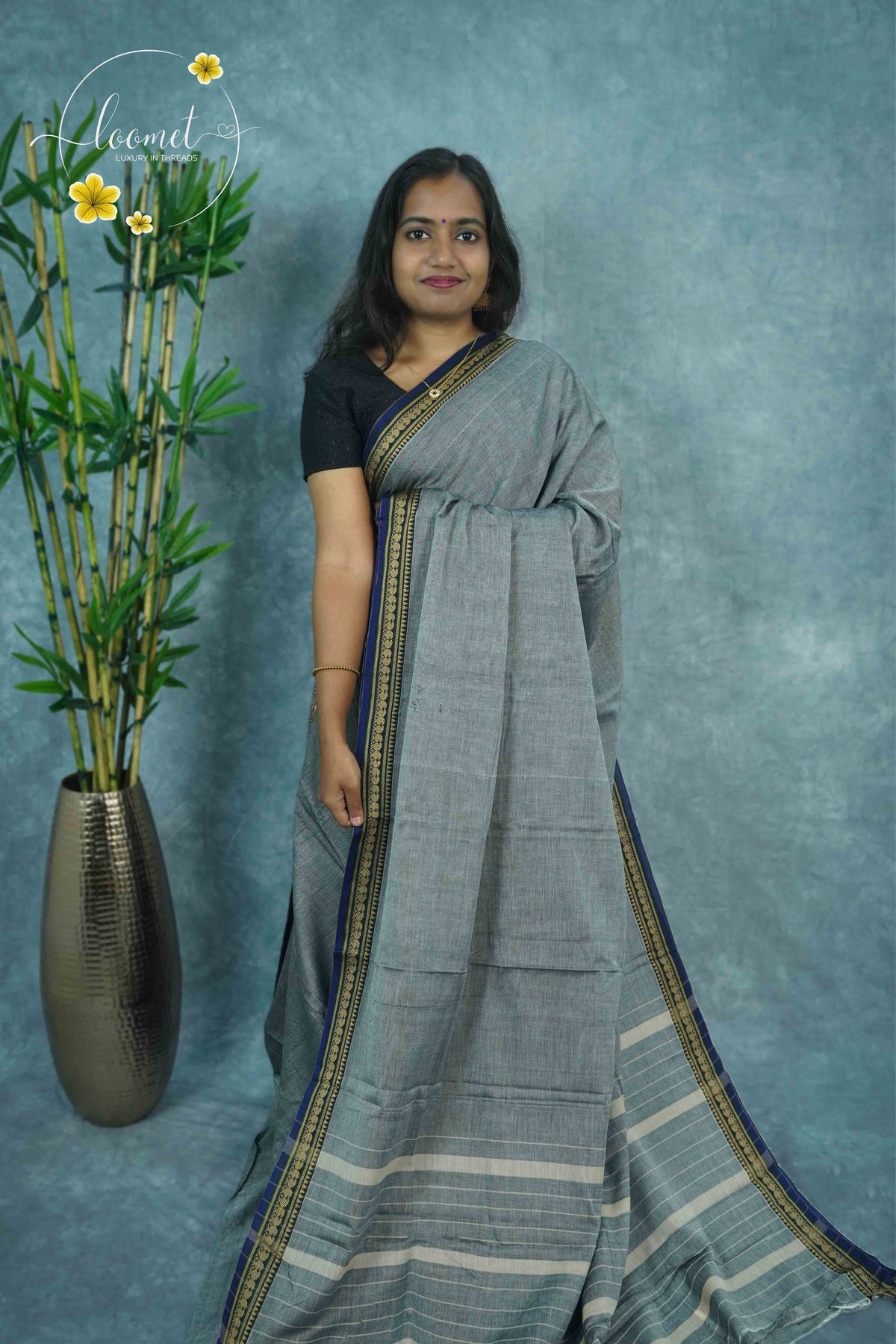 NLS1122 Stone Grey Handloom Cotton saree with plain body pattern.