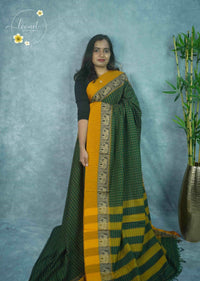 NLS1125 Green Handloom Cotton saree with checked pattern.