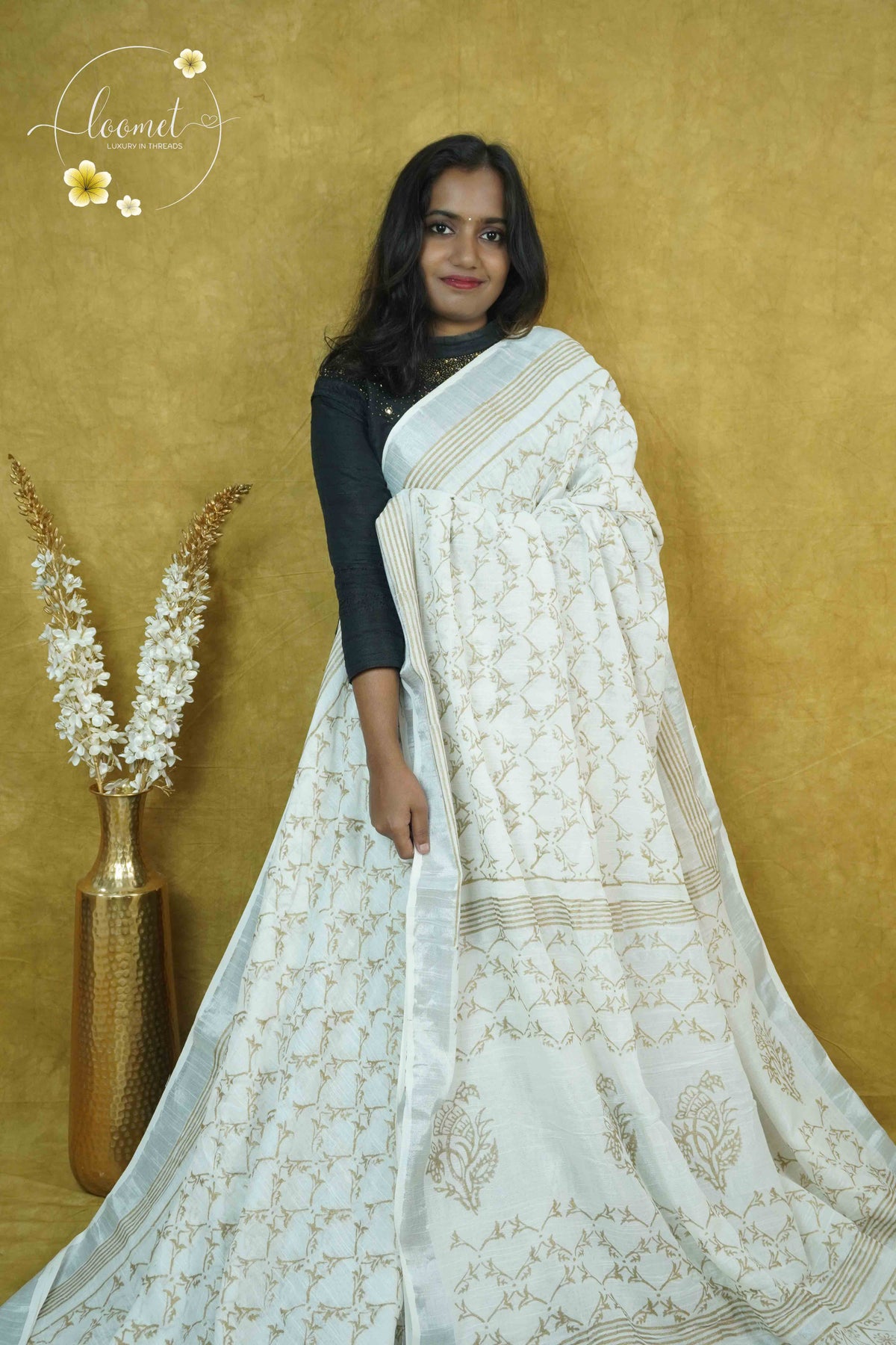 RCS1066 White Handblock Printed Linen Cotton Saree