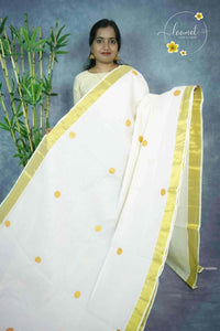 RDT2311 Off-White Kerala Kasavu Kuthampully Cotton saree with Solid Round Buttas