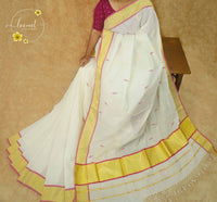 SDS1101 Off-White Balaramapuram Handloom saree with Pink Diamond Buttis and Macrame Fringes.