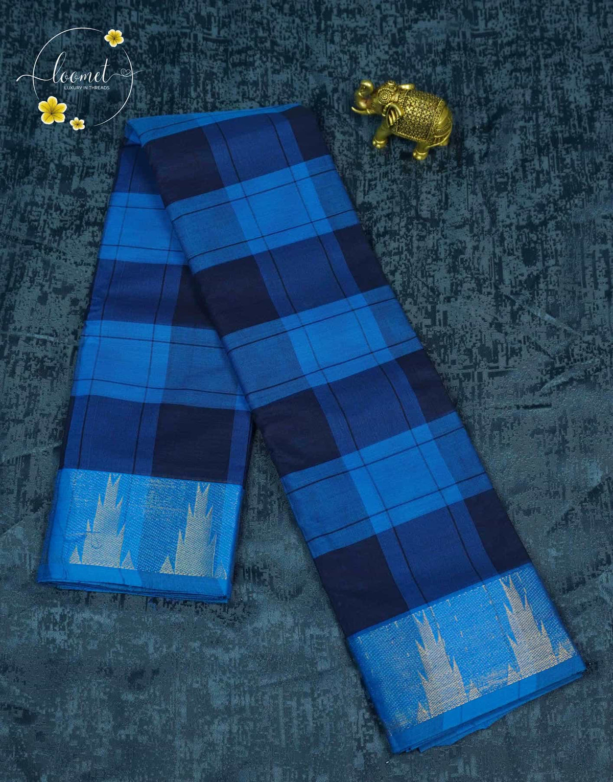 SKT5033 Dual-toned Azure and Navy-Blue cotton saree with Multicolor Block Check pattern.