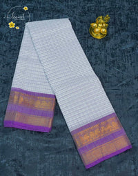 SPT3243 Off-White Silk-Cotton saree with korvai design
